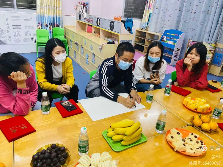 凝心聚力,家园共育——米奇贝贝幼儿园家委会会议